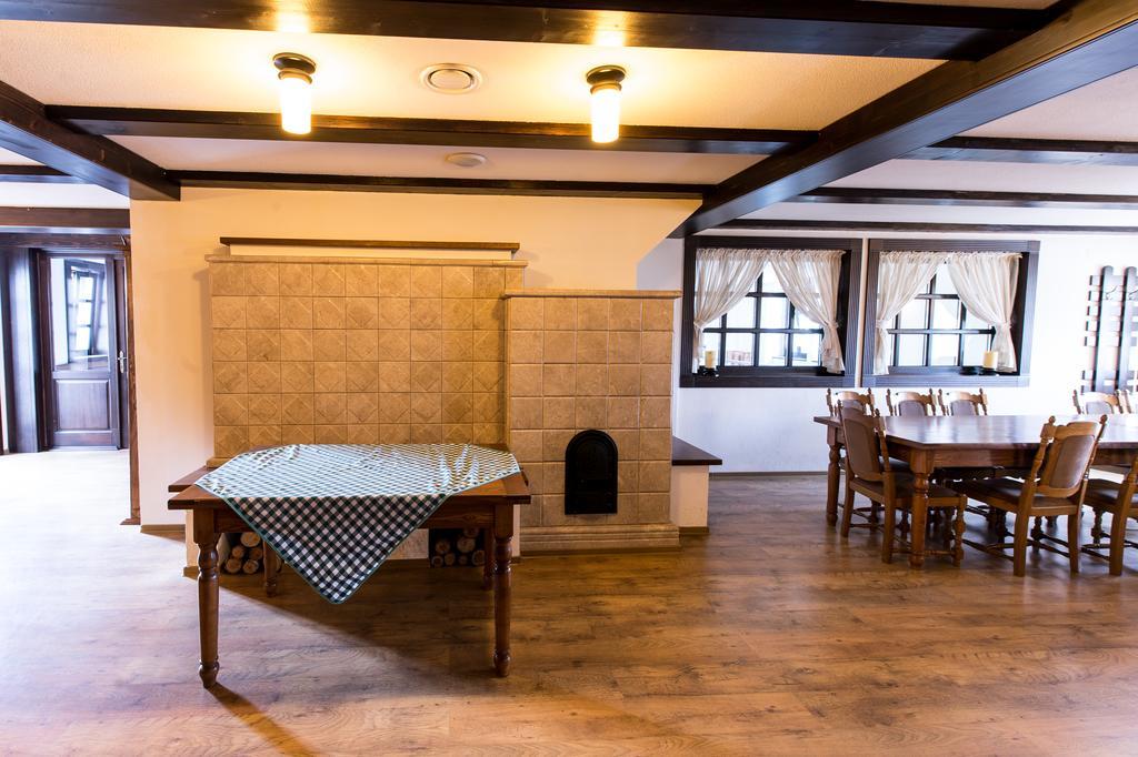 Hotel Castel Royal Mosnita Noua Εξωτερικό φωτογραφία