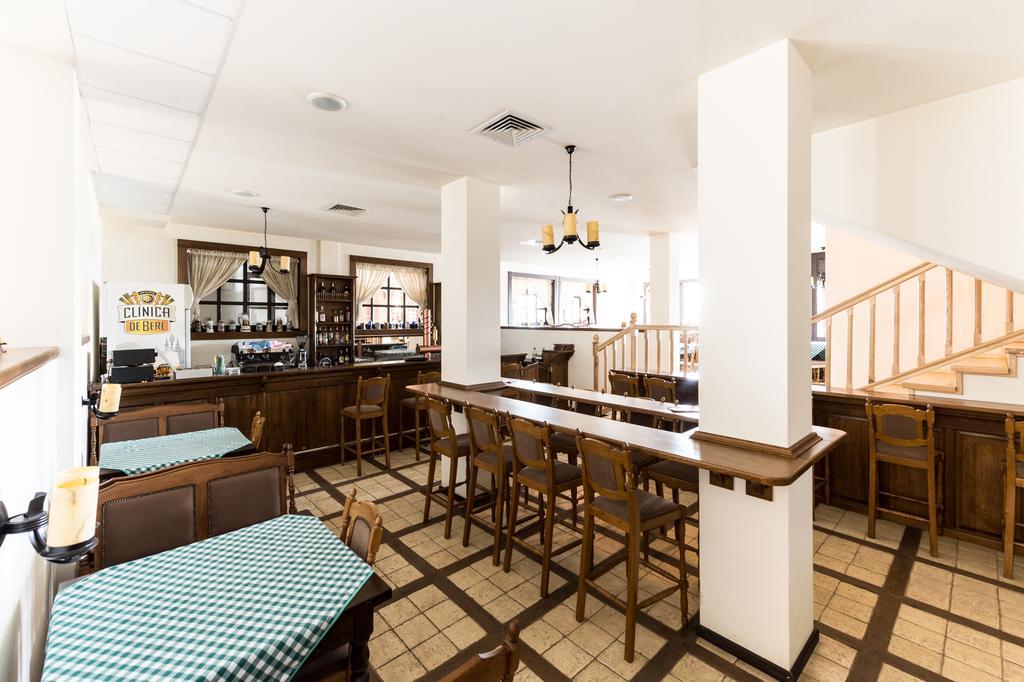 Hotel Castel Royal Mosnita Noua Εξωτερικό φωτογραφία
