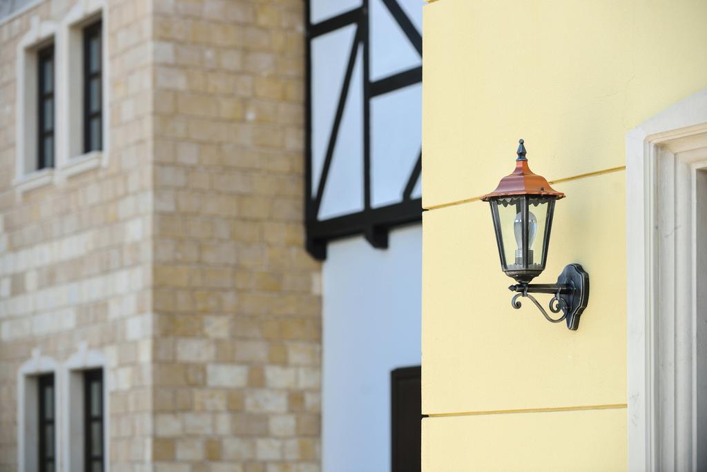 Hotel Castel Royal Mosnita Noua Εξωτερικό φωτογραφία