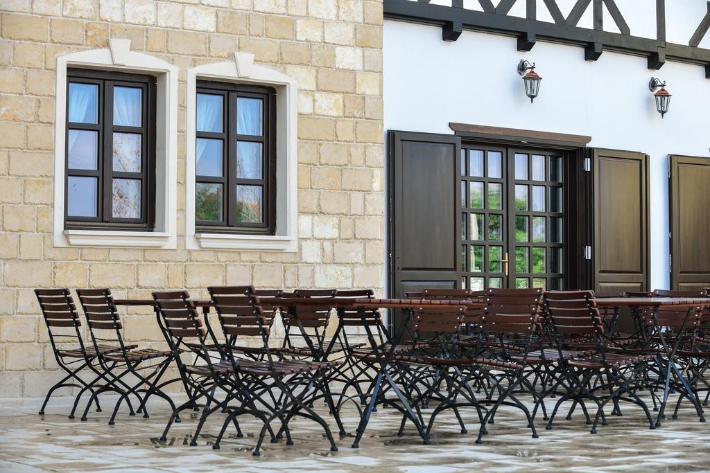 Hotel Castel Royal Mosnita Noua Εξωτερικό φωτογραφία